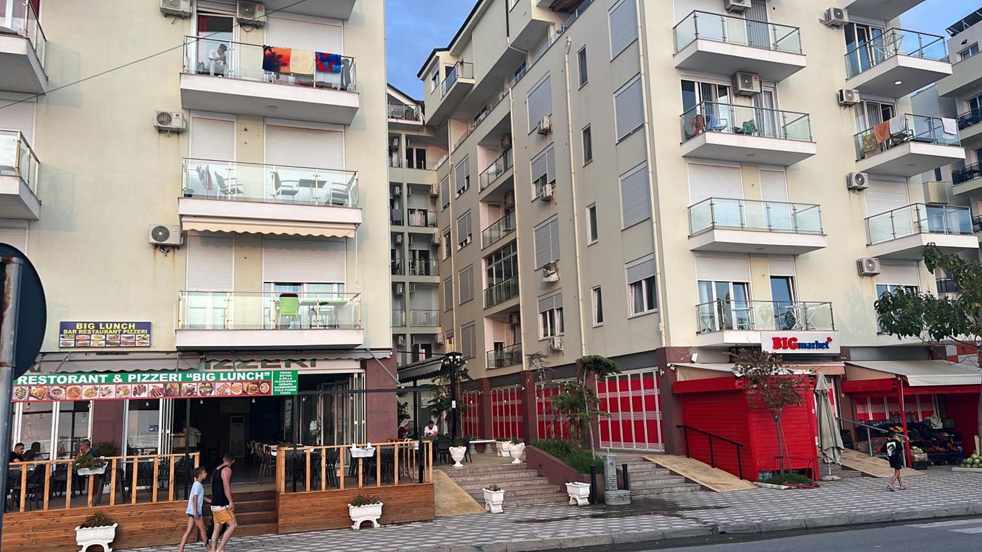 Shengjin Apartaments Eksteriør bilde