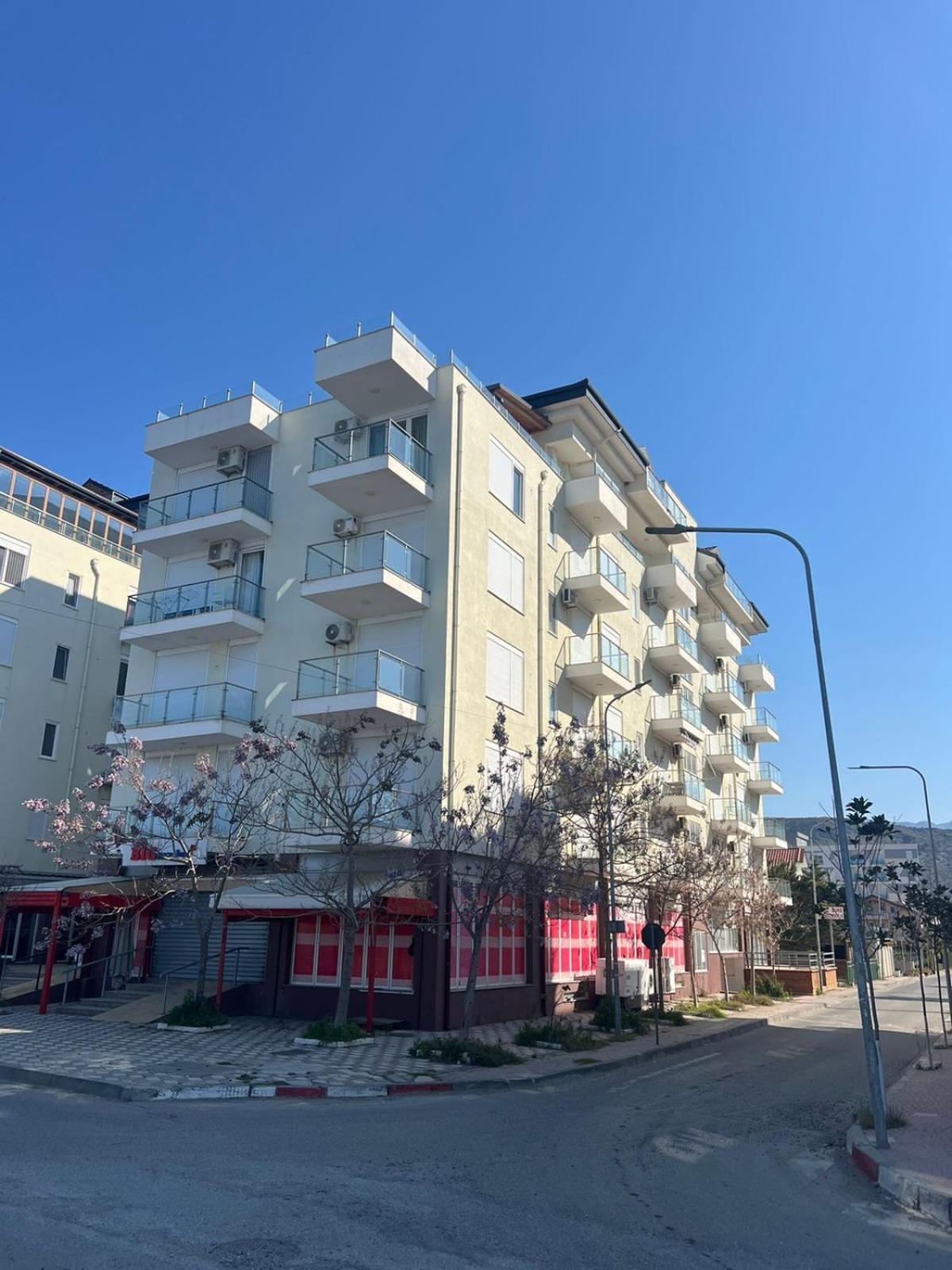 Shengjin Apartaments Eksteriør bilde
