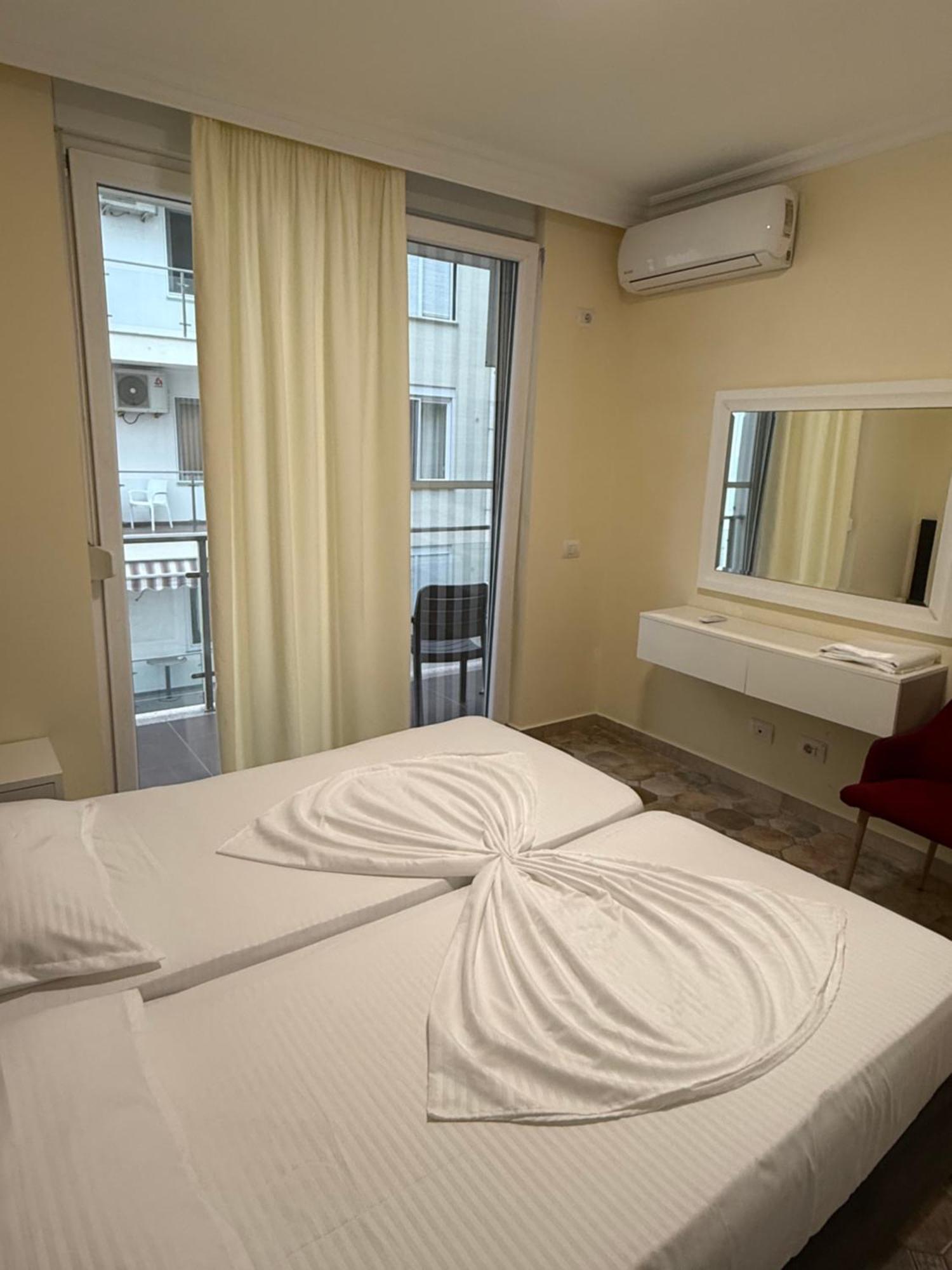 Shengjin Apartaments Eksteriør bilde